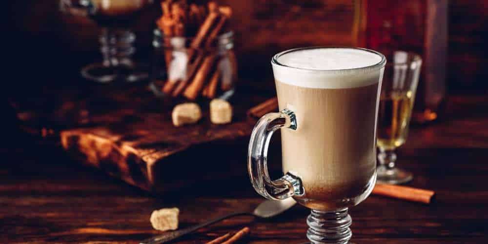 Je bekijkt nu Hoe kan je zelf een heerlijke Irish Coffee bereiden?